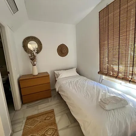 Holiday home Trocadero Beach, Tennis And Pool Marbella
