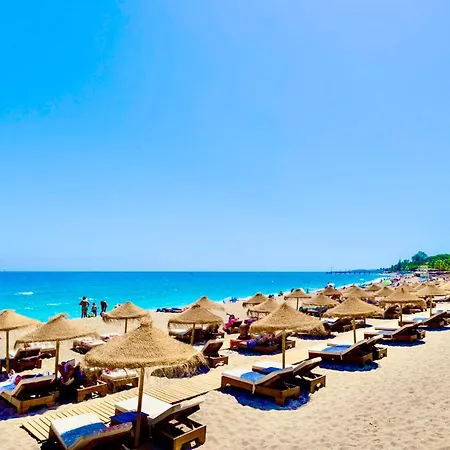 Holiday home Trocadero Beach, Tennis And Pool Marbella